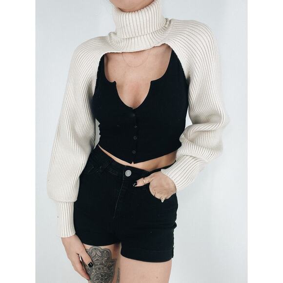 NWT Zara Cream Turtleneck Sleeve Scarf Sweater Size Medium - Picture 2 of 5